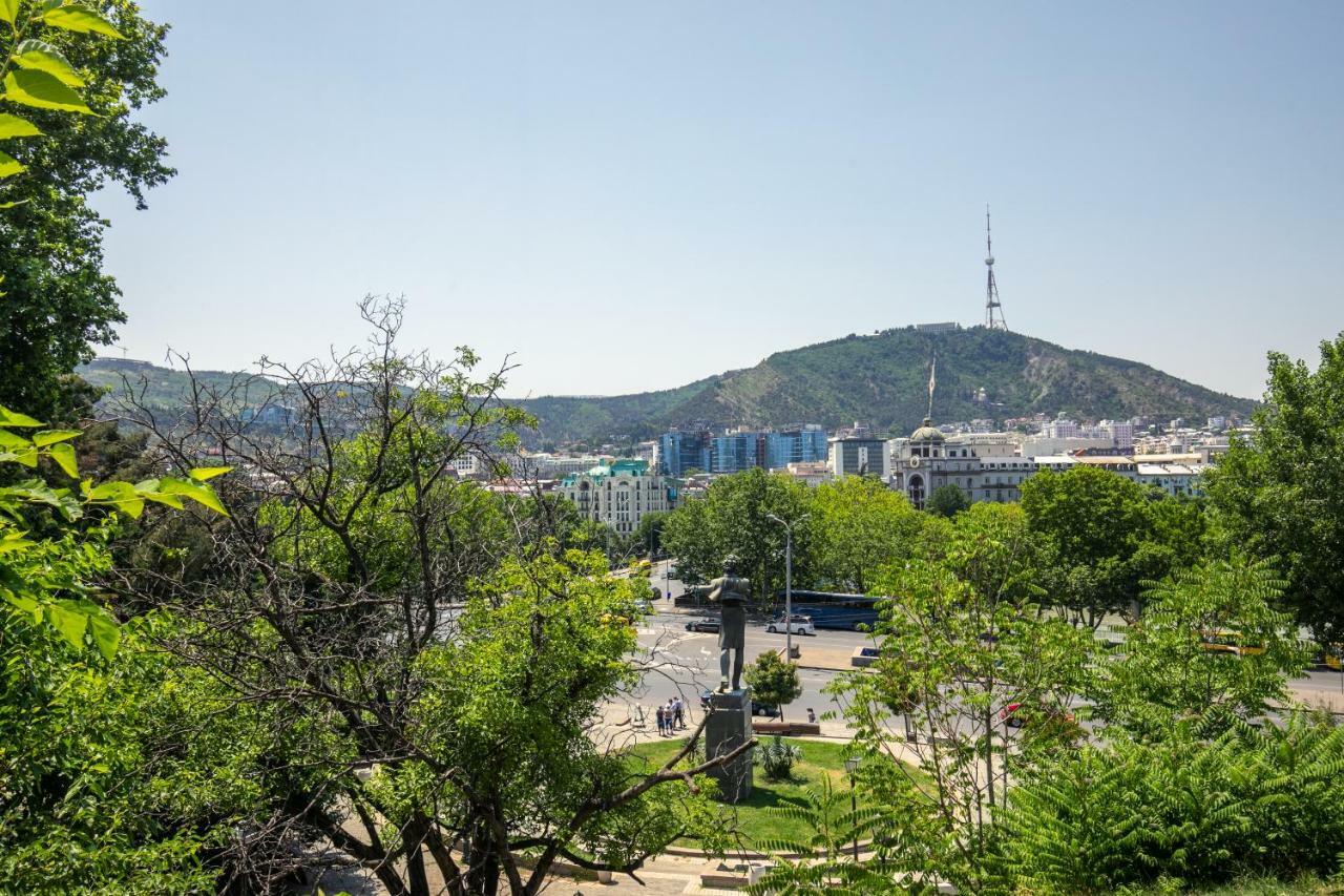 H&B apartments Akhvelediani II Tbilisi Eksteriør bilde